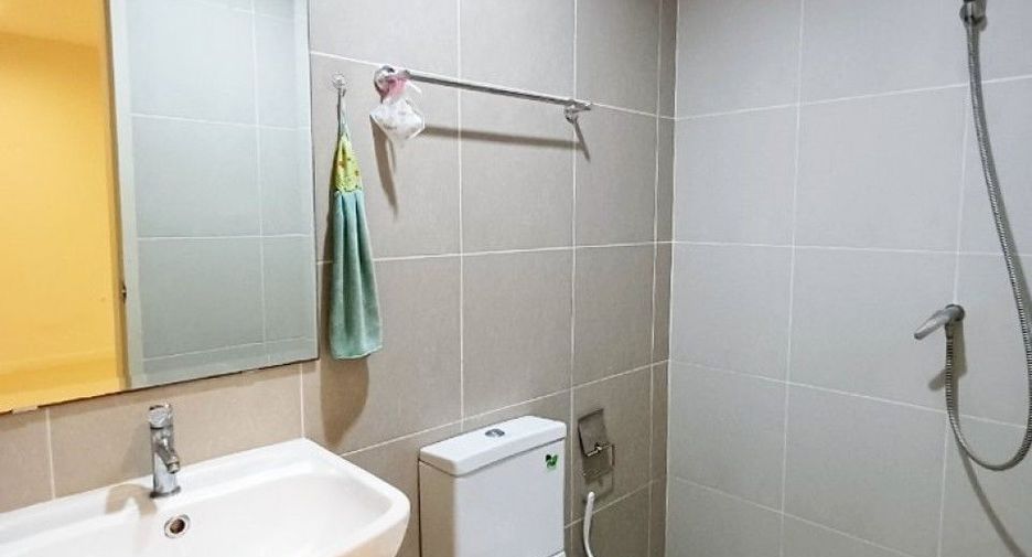Casa adosada en venta de 3 habitaciones en Phra Nakhon Si Ayutthaya, Phra Nakhon Si Ayutthaya