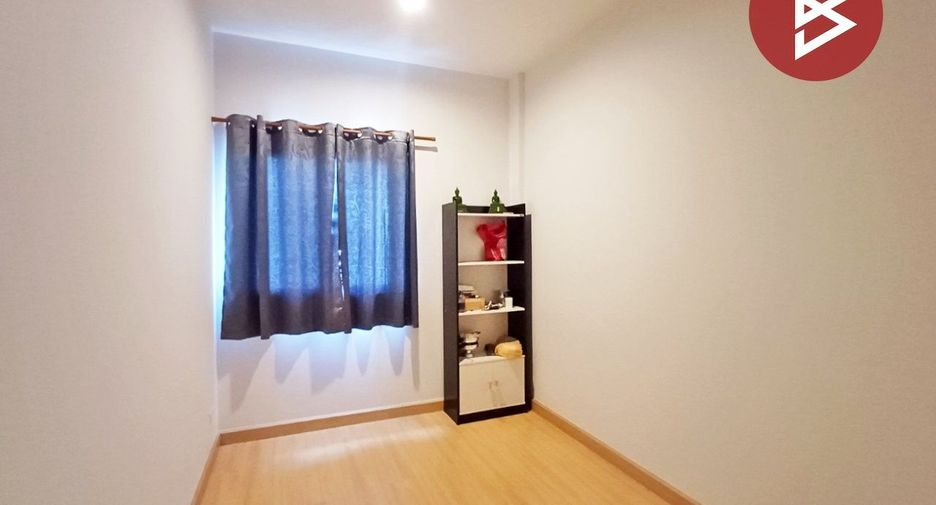 Casa adosada en venta de 3 habitaciones en Phra Nakhon Si Ayutthaya, Phra Nakhon Si Ayutthaya