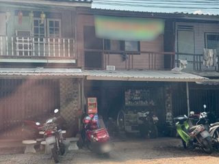 出售 3 卧室 联排别墅 在 Ban Bueng, Chon Buri