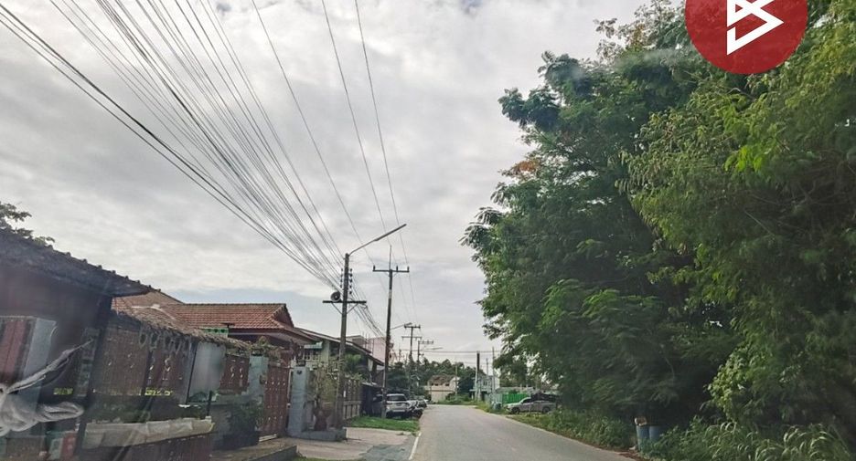 出售 3 卧室 联排别墅 在 Ban Bueng, Chon Buri