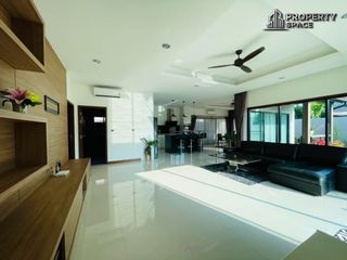 For rent 3 bedrooms villa in Bang Lamung, Chonburi