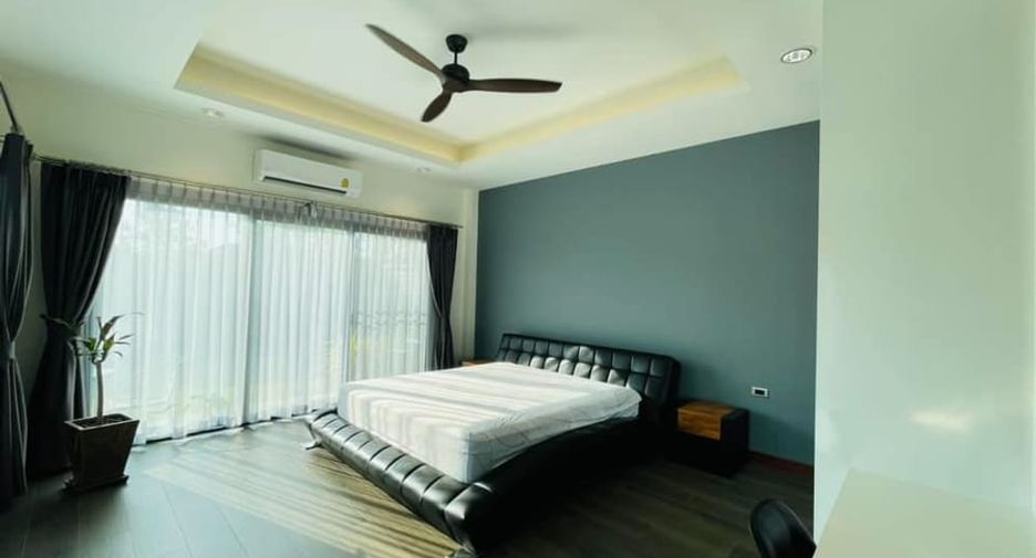 For rent 3 bedrooms villa in Huay Yai, Pattaya