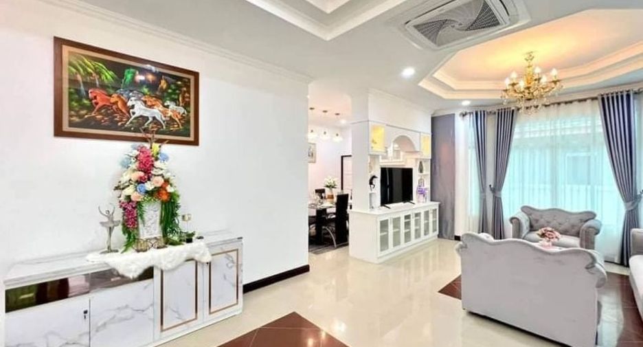 For rent 3 bedrooms house in Bang Lamung, Chonburi