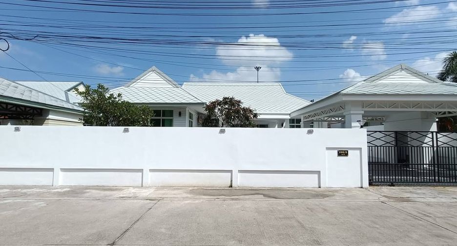 For rent 3 bedrooms house in Bang Lamung, Chonburi