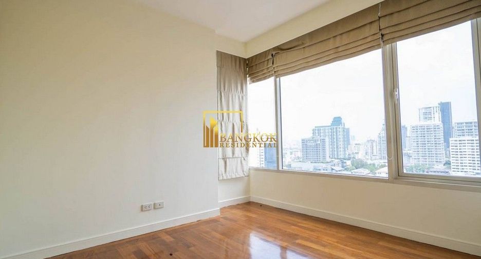Condo en alquiler de 4 habitaciones en Watthana, Bangkok