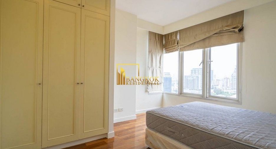 Condo en alquiler de 4 habitaciones en Watthana, Bangkok