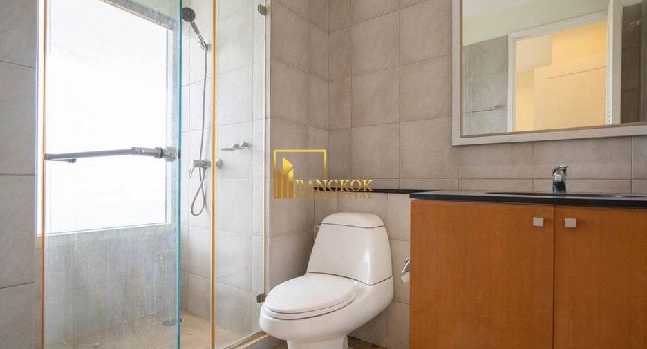 Condo en alquiler de 4 habitaciones en Watthana, Bangkok