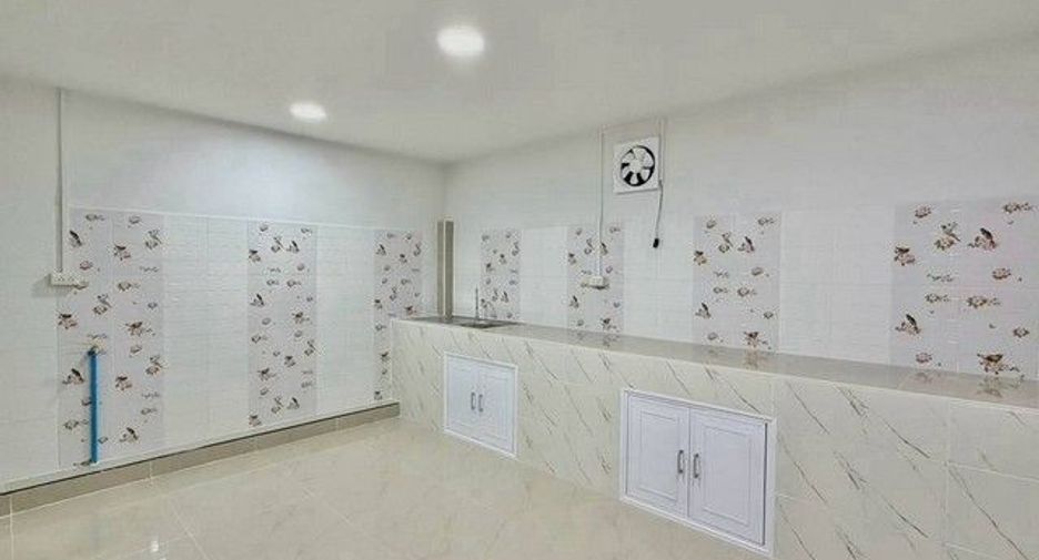 For sale 2 bedrooms townhouse in Sai Noi, Nonthaburi