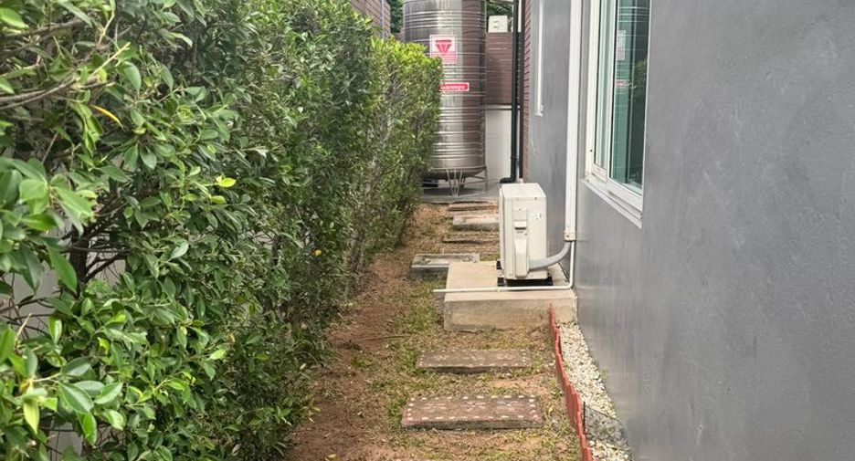 For rent 3 bedrooms house in Si Racha, Chonburi
