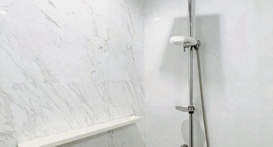 For sale 1 bed condo in Watthana, Bangkok
