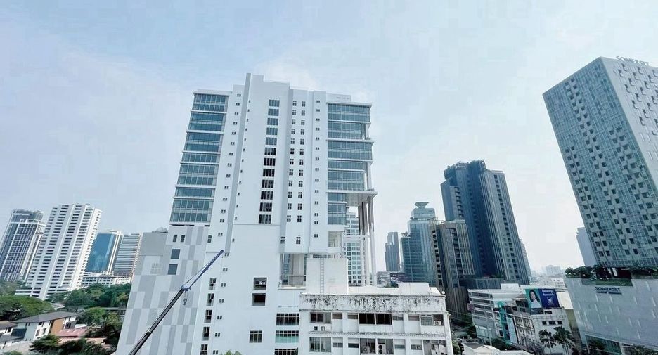 For sale 1 bed condo in Watthana, Bangkok