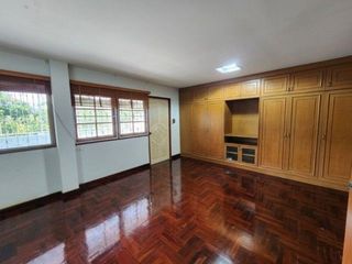 Casa adosada en venta de 4 habitaciones en Bang Kho Laem, Bangkok