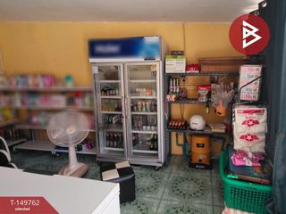 出售 2 卧室 联排别墅 在 Ban Bueng, Chon Buri