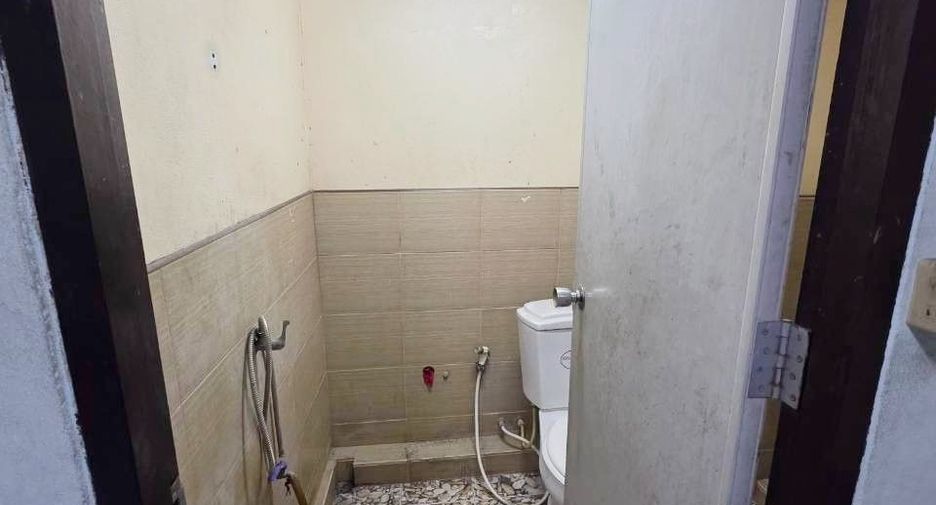 Gewerbefläche zum Kauf in Bang Khun Thian, Bangkok