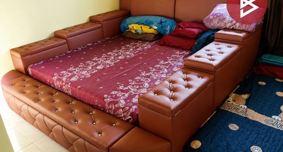 For sale 3 bedrooms house in Mueang Nakhon Si Thammarat, Nakhon Si Thammarat