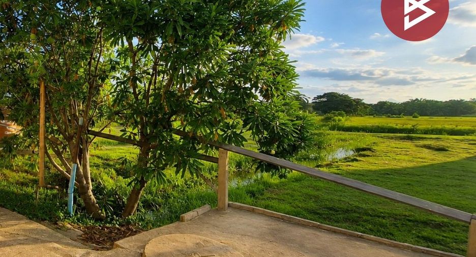 For sale 3 bedrooms house in Mueang Nakhon Si Thammarat, Nakhon Si Thammarat