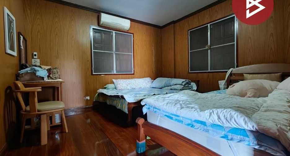 For sale 4 bedrooms house in Bang Pakong, Chachoengsao