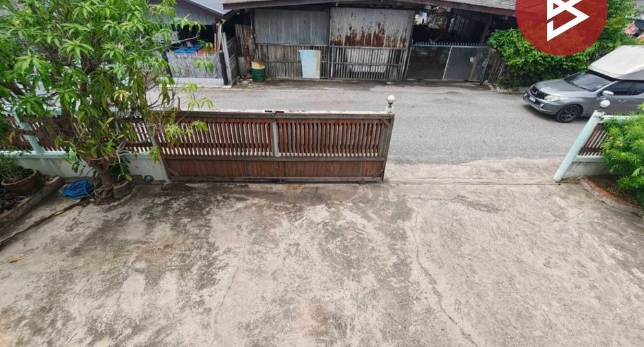 For sale 4 bedrooms house in Bang Pakong, Chachoengsao