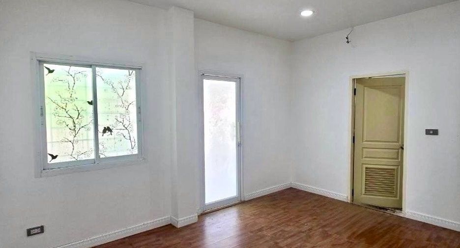 Casa en venta de 3 habitaciones en Mueang Chon Buri, Chonburi