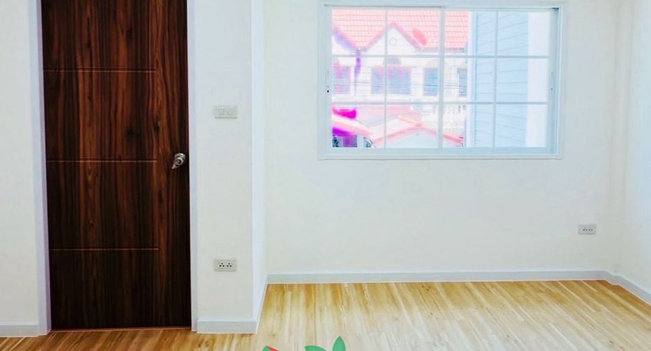 For sale 2 bedrooms townhouse in Bueng Kum, Bangkok