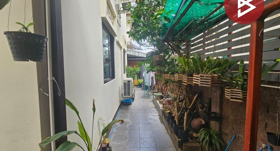 For sale 3 bedrooms house in Mueang Chachoengsao, Chachoengsao