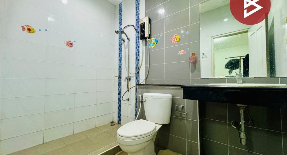 For sale 3 bedrooms townhouse in Phan Thong, Chonburi