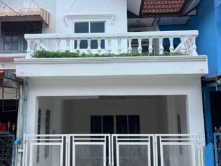 For sale 2 bedrooms townhouse in Don Mueang, Bangkok