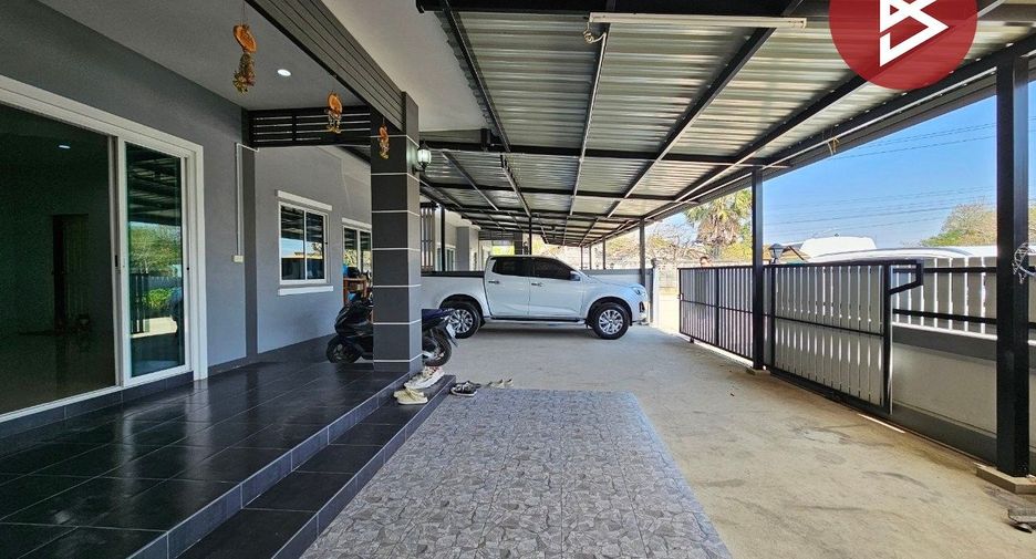 For sale 3 bedrooms house in Phan Thong, Chonburi