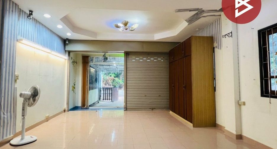 À vendre 3 chambres maison de ville à Mueang Samut Songkhram, Samut Songkhram