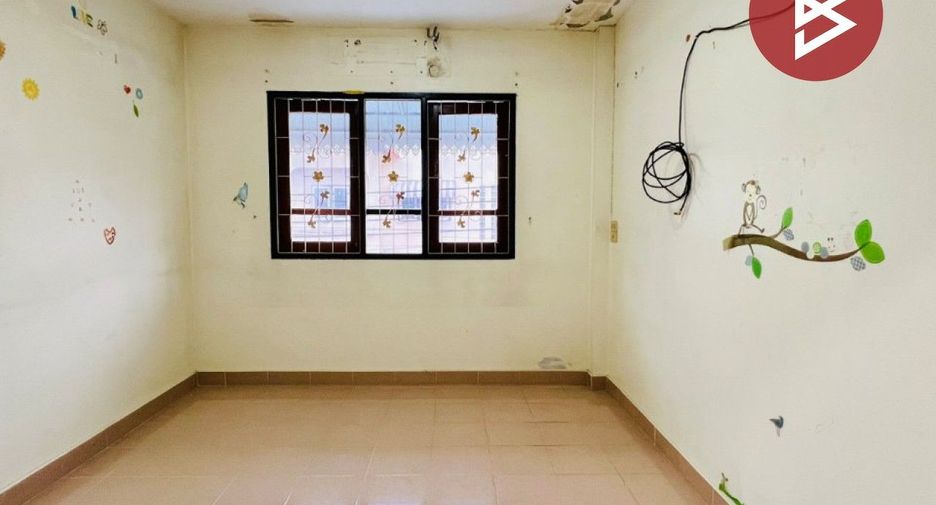 À vendre 3 chambres maison de ville à Mueang Samut Songkhram, Samut Songkhram