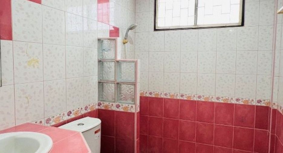 À vendre 3 chambres maison de ville à Mueang Samut Songkhram, Samut Songkhram