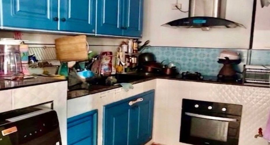 For sale 3 bedrooms townhouse in Phan Thong, Chonburi