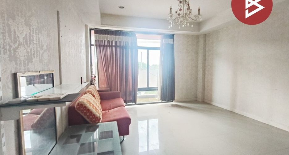 For sale 4 bedrooms retail Space in Si Racha, Chonburi