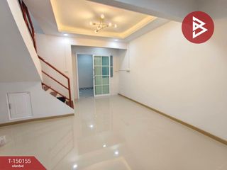 For sale 2 ベッドルーム townhouse in Ban Pho, Chachoengsao