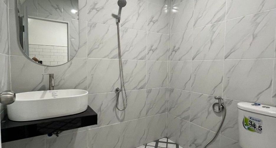 For sale 2 ベッドルーム townhouse in Ban Pho, Chachoengsao