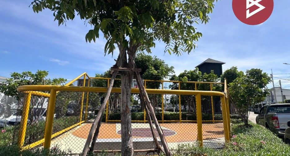 For sale 3 ベッドルーム townhouse in Bang Pakong, Chachoengsao
