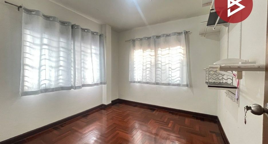 出售 3 卧室 独立屋 在 Phutthamonthon, Nakhon Pathom