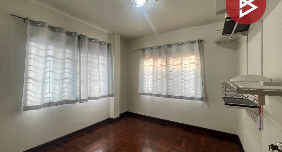 出售 3 卧室 独立屋 在 Phutthamonthon, Nakhon Pathom