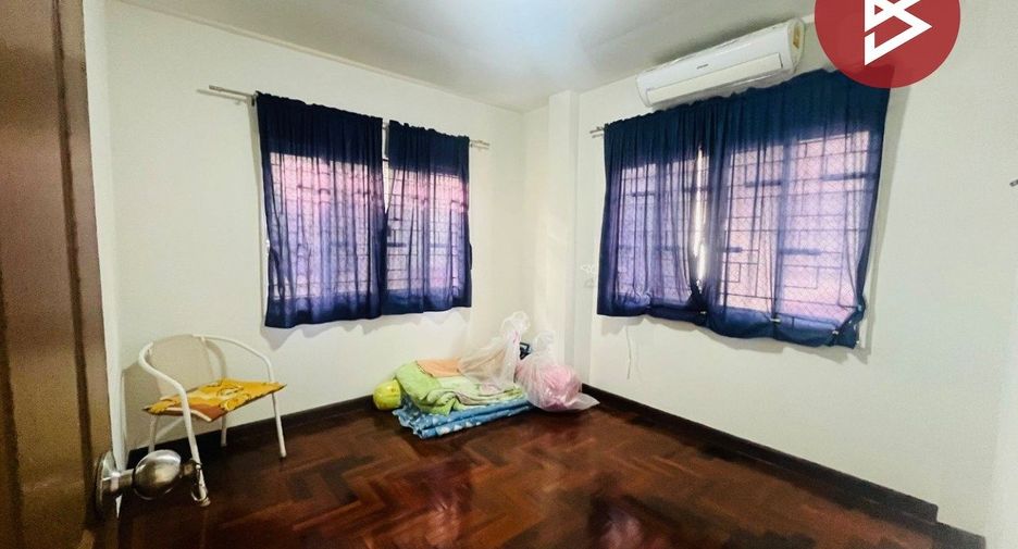 出售 3 卧室 独立屋 在 Phutthamonthon, Nakhon Pathom