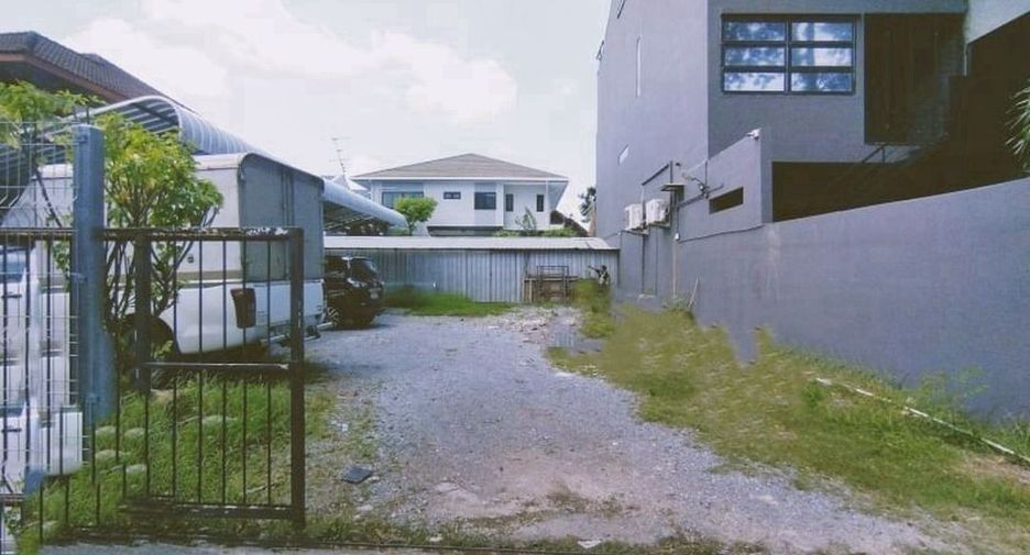 Gewerbefläche zur Miete mit 5 Zimmer in Chatuchak, Bangkok