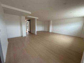 For sale and for rent 10 bedrooms office in Wang Thonglang, Bangkok