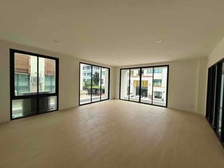 For sale and for rent 10 bedrooms office in Wang Thonglang, Bangkok