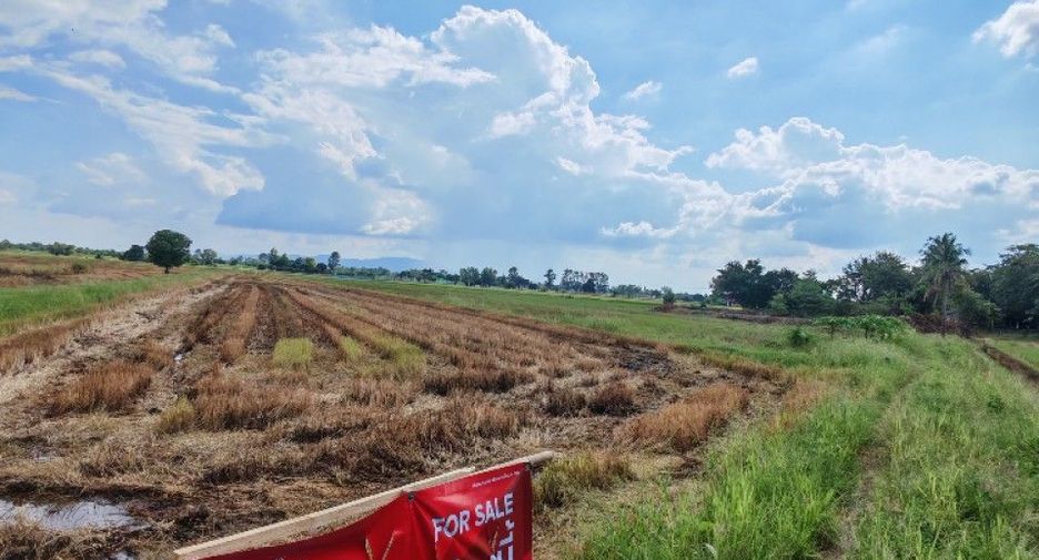Terreno en venta en Kao Liao, Nakhon Sawan