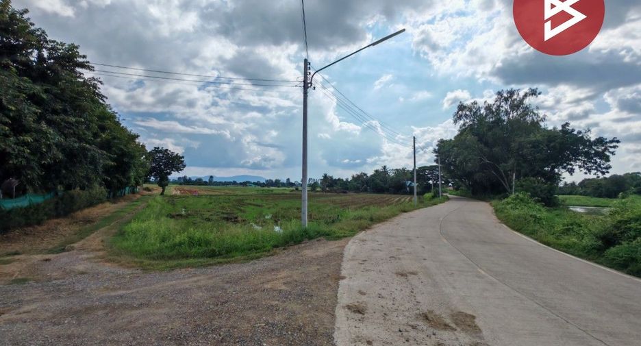 Terreno en venta en Kao Liao, Nakhon Sawan