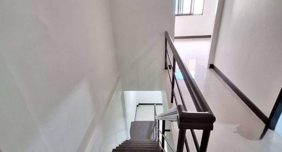For sale 2 bedrooms townhouse in Lam Luk Ka, Pathum Thani