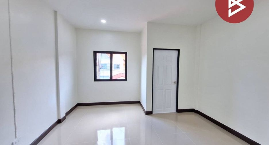 For sale 2 bedrooms townhouse in Lam Luk Ka, Pathum Thani