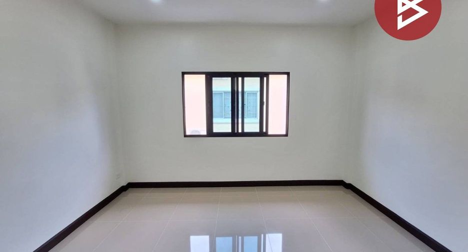 For sale 2 bedrooms townhouse in Lam Luk Ka, Pathum Thani