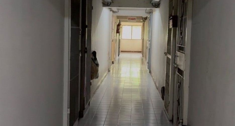 For sale 1 bed condo in Bangkok Noi, Bangkok