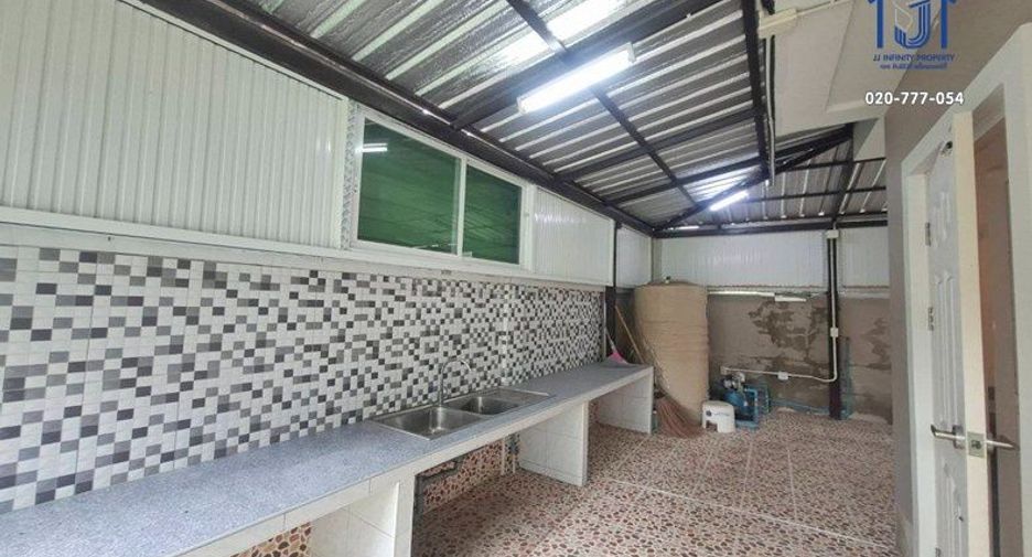 Haus zum Kauf mit 4 Zimmer in Bang Bua Thong, Nonthaburi