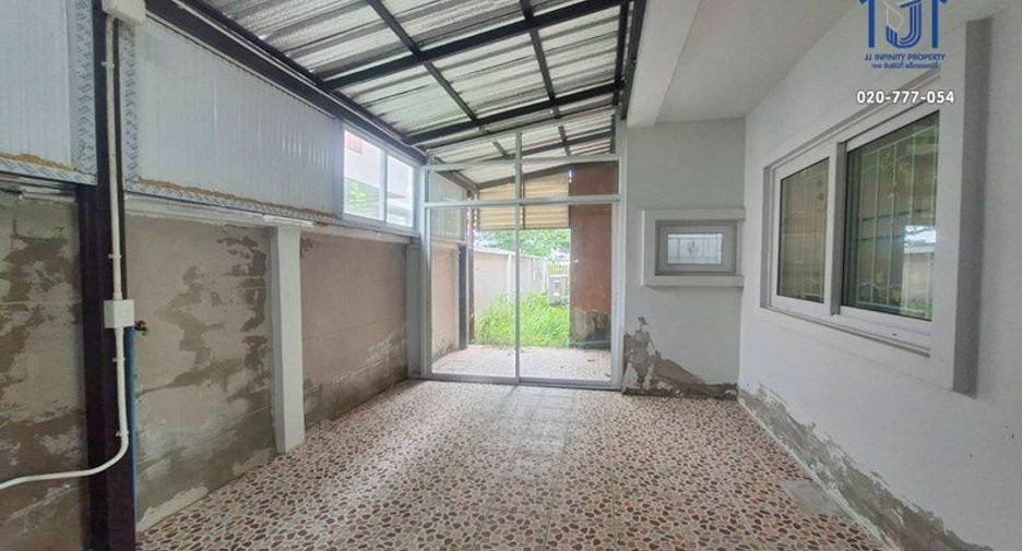 Haus zum Kauf mit 4 Zimmer in Bang Bua Thong, Nonthaburi